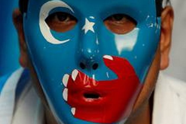 Uyghur Turkish nationals detain in Xinjiang